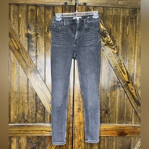 Everlane High Rise Straight Leg‎ Skinny Ankle Black Grey jeans size 25